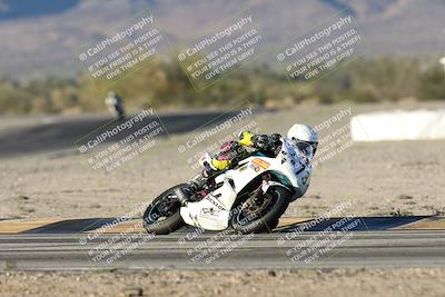 media/Dec-07-2025-CVMA (Sun) [[3e7d2de5dc]]/Race 18-Formula Twins-Formula 40 UL/